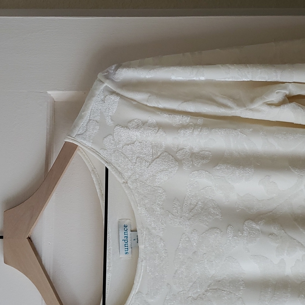 Sundance Dressy Long Sleeve White  Velvet Floral  | Women's Large (L) Longsleeve